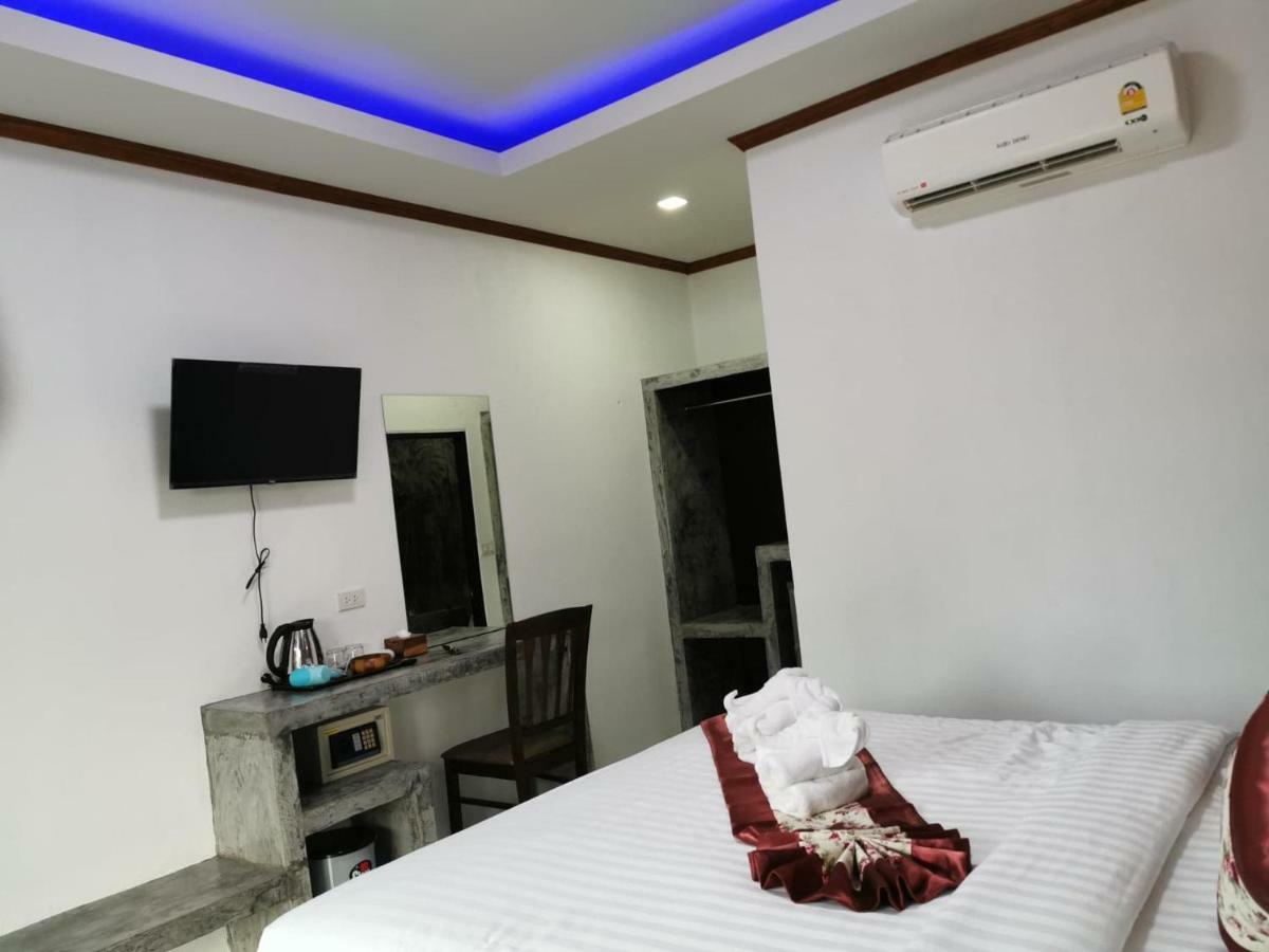 فندق Ko Lantaفي  Laila​ Place المظهر الخارجي الصورة
