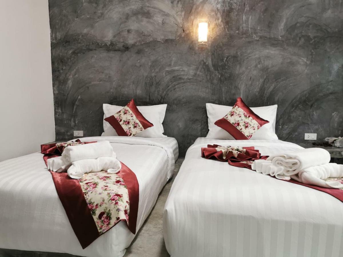 فندق Ko Lantaفي  Laila​ Place المظهر الخارجي الصورة