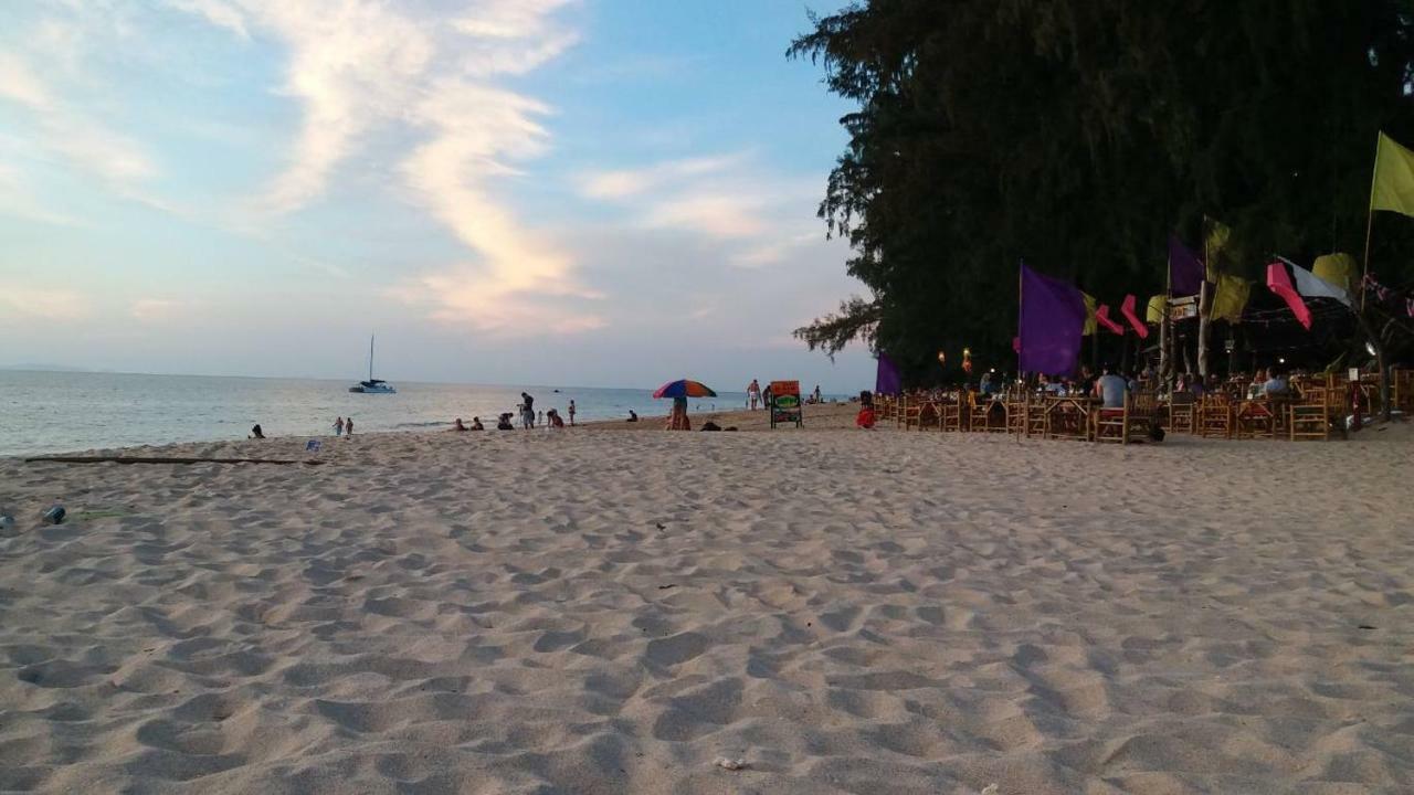 فندق Ko Lantaفي  Laila​ Place المظهر الخارجي الصورة